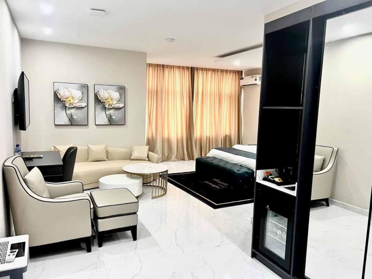 Lifestyle Luxury Hotel And Residence Elwa Exterior photo